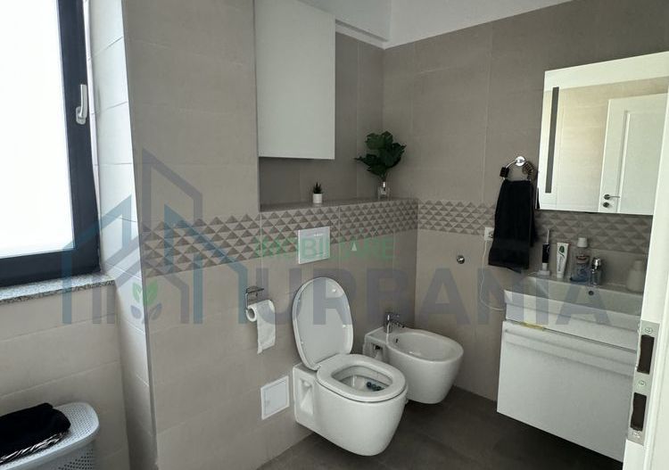 Apartament 3 camere + boxa + parcare subterana - Poză 3