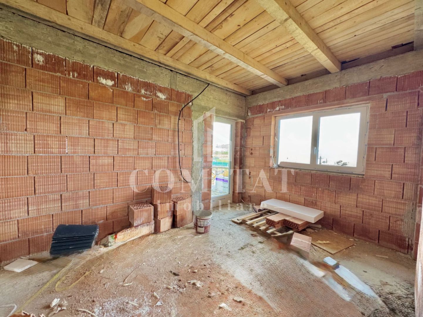 Casă individuală cu 5 camere de vânzare în Jucu | 1000 mp teren - Poză 6