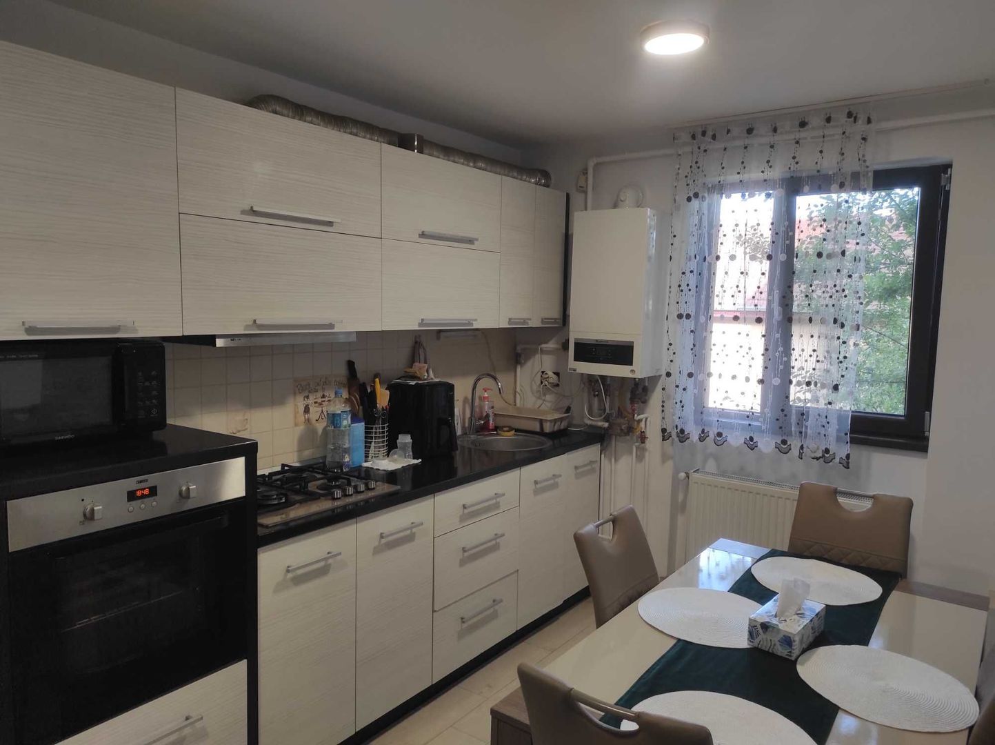 Apartament de vanzare - Poză 1