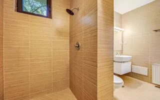 Casa pe 3 niveluri | Terasa cu priveliste | 3 parcari | Pozitie centrala - Poză 28