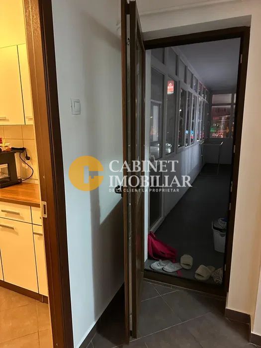 2 camere, decomandat, Tg Cucu, et 2/4, 58 mp, mobilat, liber! - Poză 4