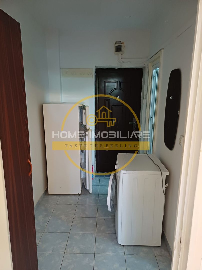 Apartament cu 1 camera /30 mp / zona Podu Ros - Poză 4