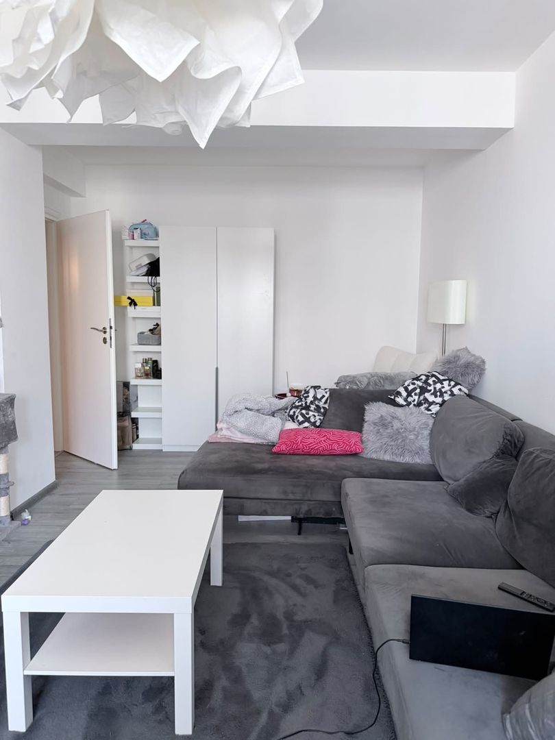 Apartament 2 camere,suprafata generoasa,mobilat si utilat,loc de parcare subtera - Poză 16