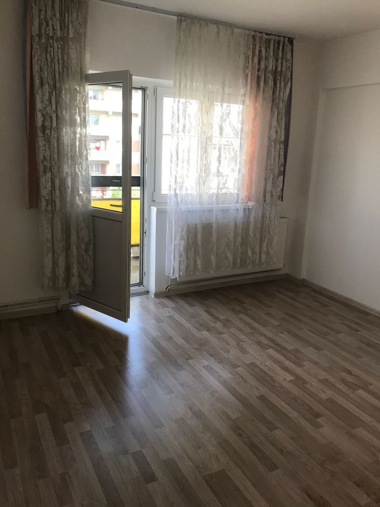 BRASADAS vinde garsoniera la etajul 4/4 in zona Careiului. - Poză 1