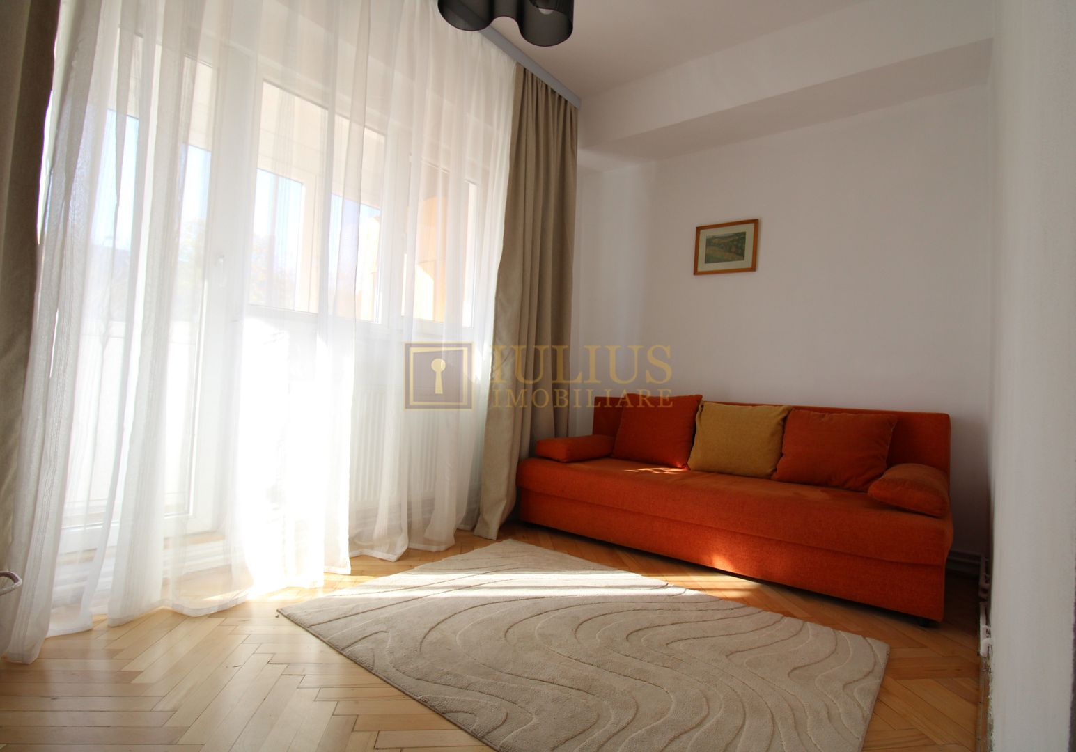 3 camere decomandate, balcon generos de 17 mp, bloc modernizat-Gh Lazăr - Poză 11