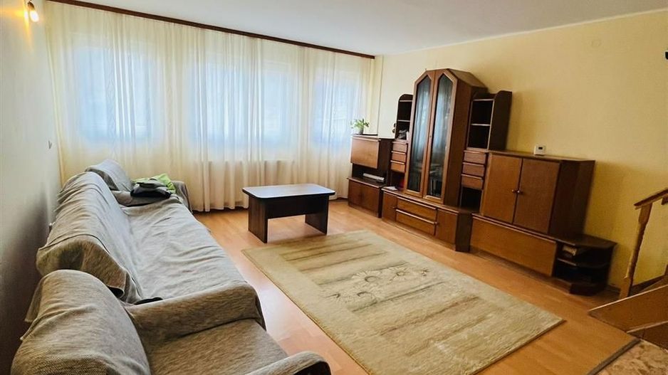 Casa in zona de dealuri - Poză 6