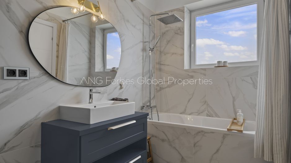 The Panoramic Signature: A Lifestyle Penthouse in Floreasca's Prime Waterfront - Poză 11