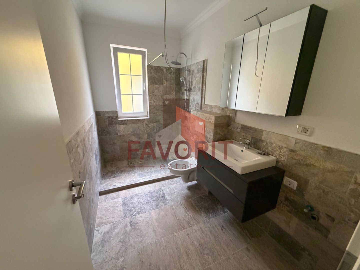 Villa cu 6 apartamente. Gradina in CF. Disponibil imediat - Poză 6