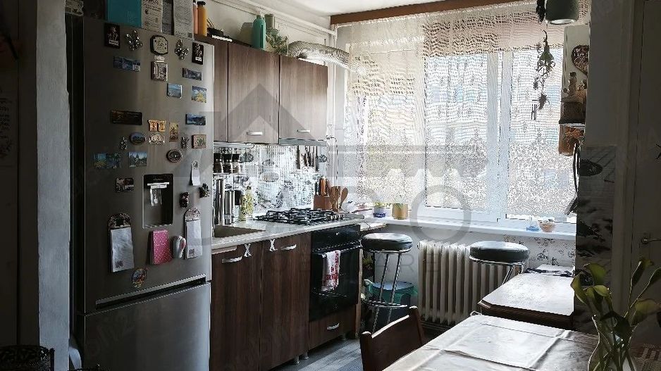 vând apartament cu 3 camere in Tudor zona Fortuna - Poză 3
