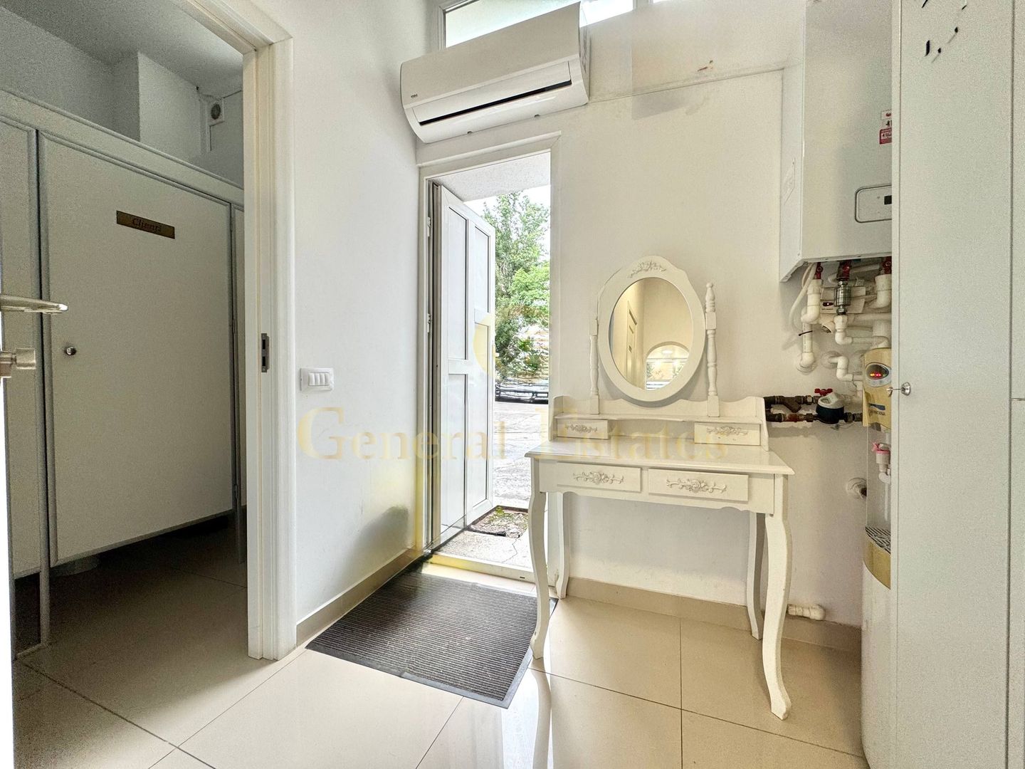 De Vânzare Salon de înfrumusețare - Afacerea este activa ! - Poză 18