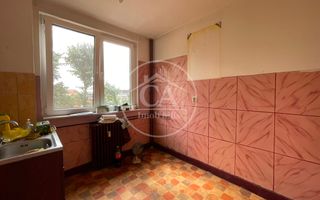 Apartament de vânzare cu 2 camere în zona Rogerius, Oradea - Poză 6