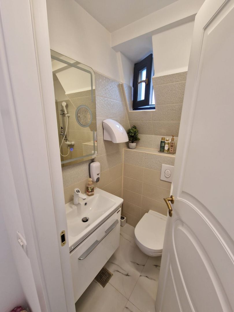 Inchiriem vila cu etaj zona Floreasca Central - Spital Floreasca - Poză 10