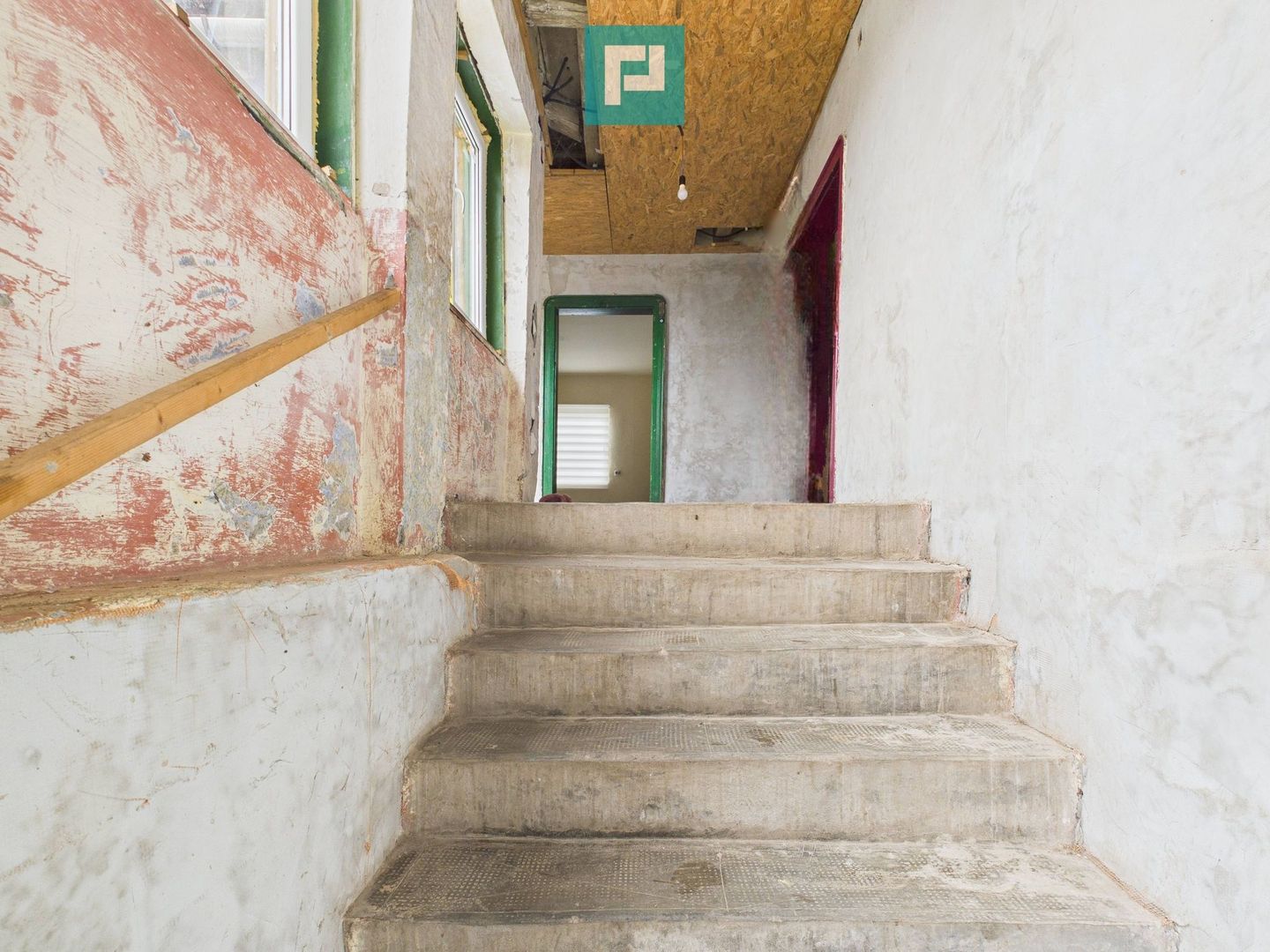 Casă cu 3 camere în localitatea Berindia, Arad - Poză 5