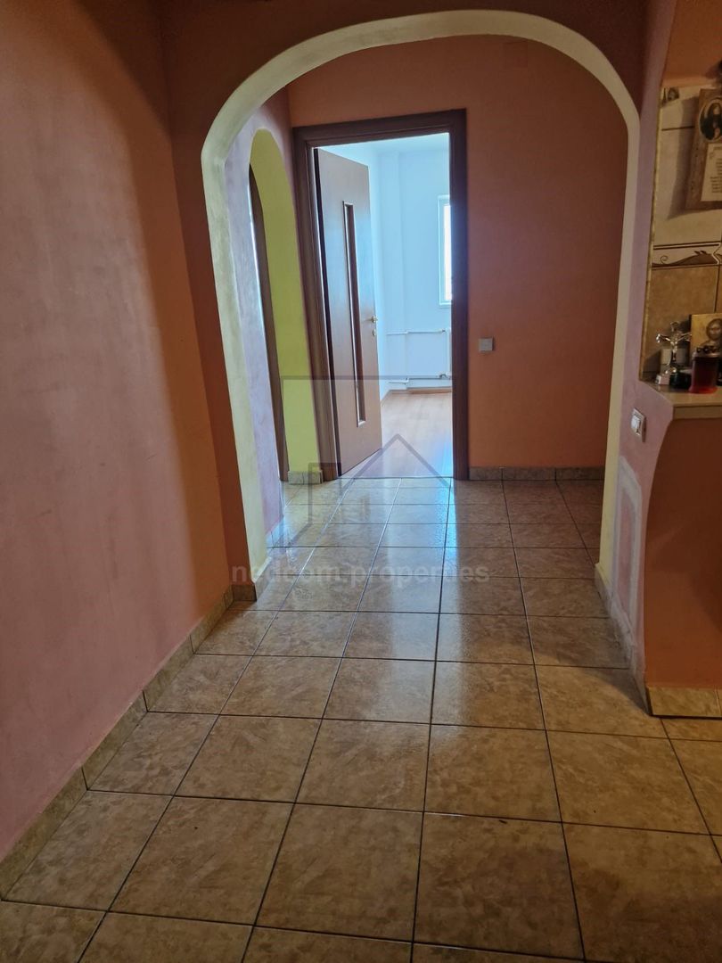 Vanzare apartament 4 camere - Dumbrava Noua - Poză 10