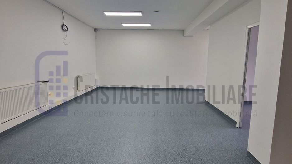 Spatiu comercial renovat si amenajat pentru a fi folosit ca o clinica medicala - Poză 5