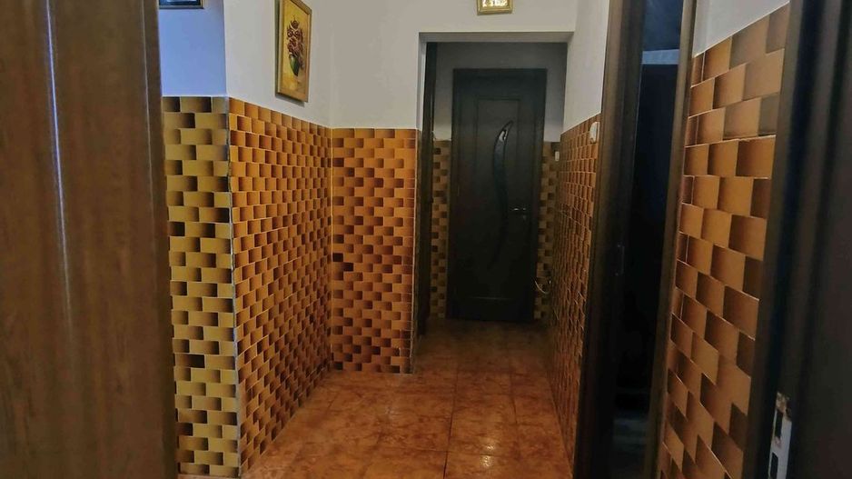 Vanzare 3 camere, etaj 1, balcon luminos, bucătărie separată – Drumul Taberei - Poză 5