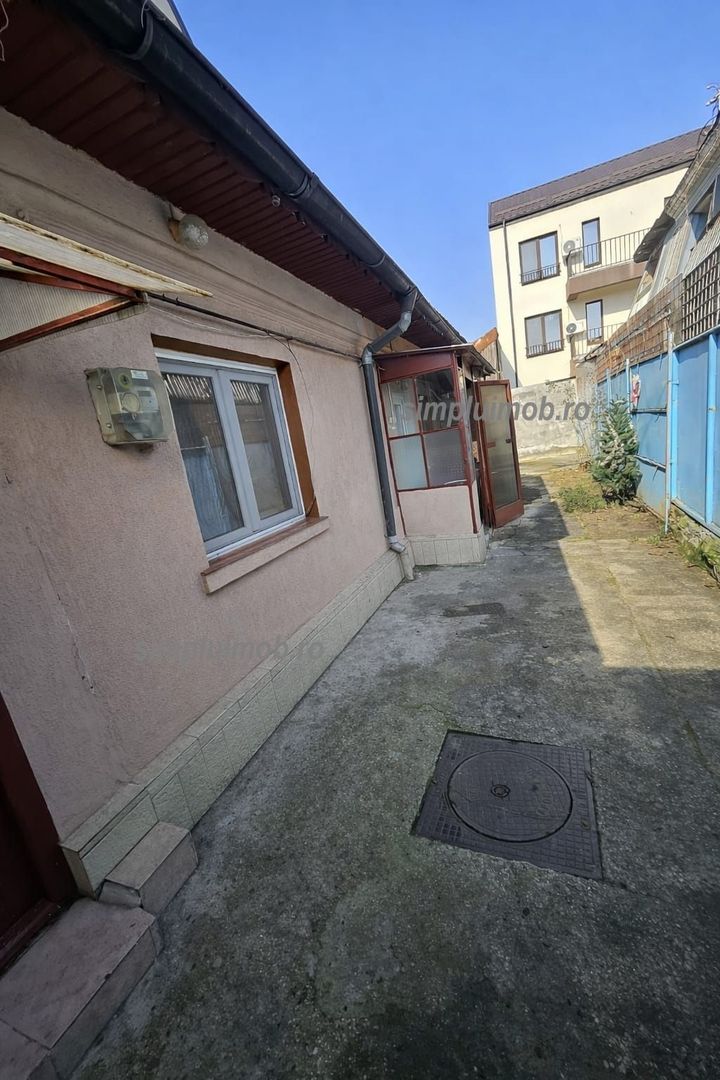 Casa/Vila sector 4 - Poză 1