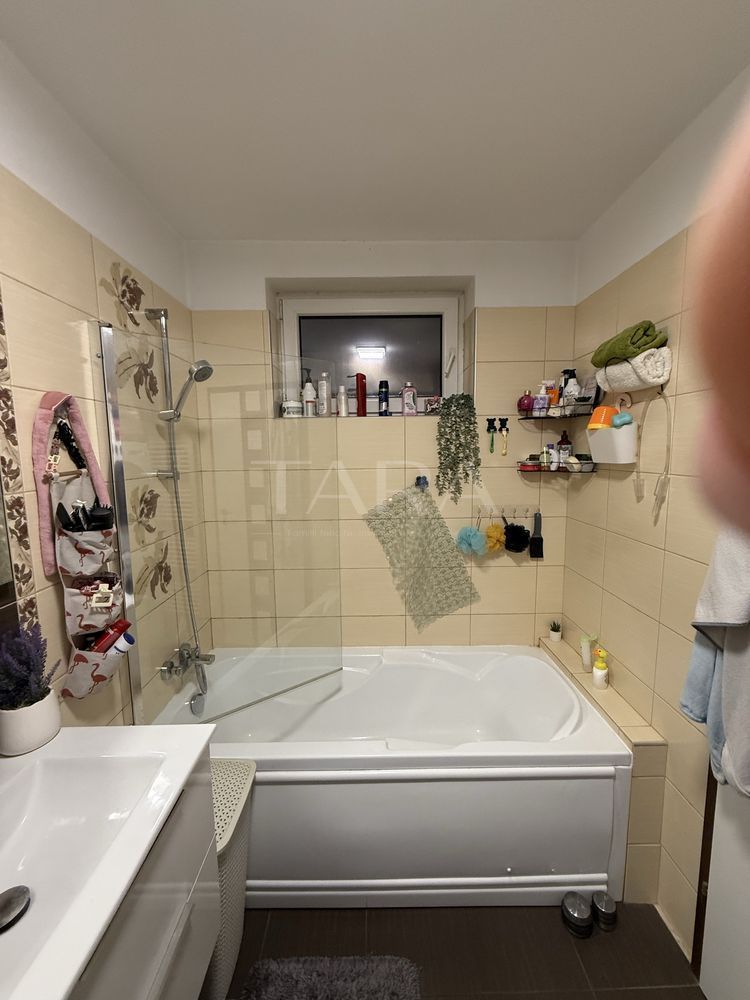 Investiție sigură sau cămin perfect – 3 camere cu parcare. - Poză 5