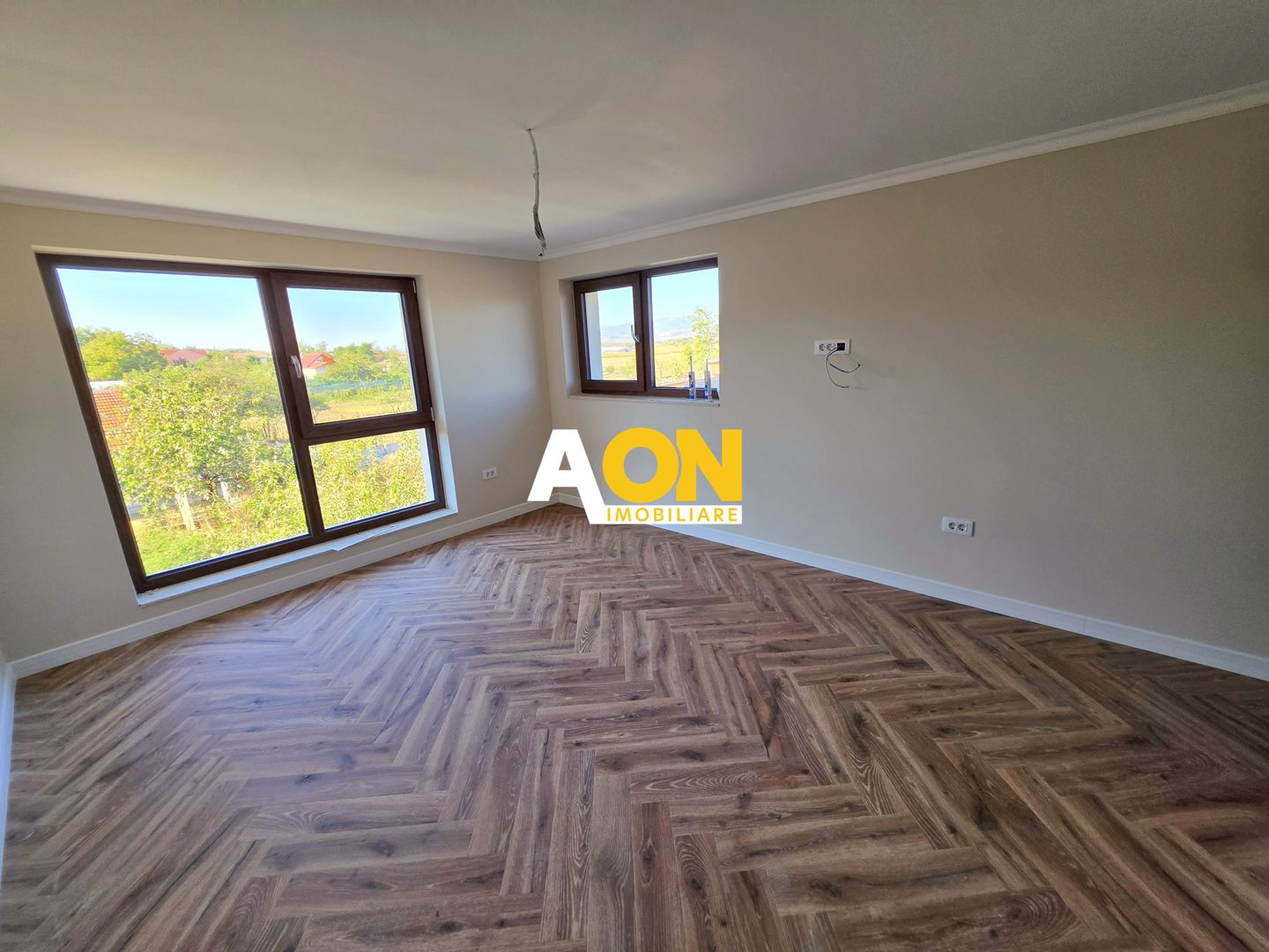 Casa premium la cheie, 4 camere, 1477 mp teren, Ciugud - Poză 15