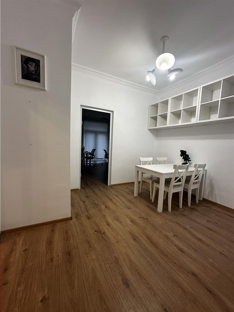 Spatiu Birou Ultracentral cu loc de parcare - Poză 2