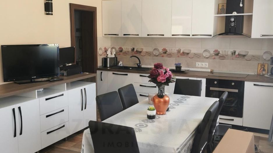 Casa individuala cu garaj 60 mp si teren+gradina 2650 mp in Porumbacu - Poză 2