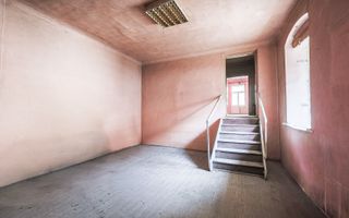 Proiect de clinică sau birouri în centru – casă cu demisol, de renovat - Poză 7