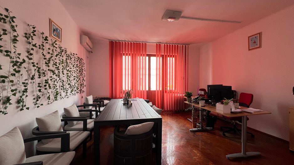 Vilă de Prestigiul în Inima Cartierului Cotroceni – Strada Clunet - Poză 3