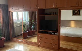De vanzare Apartament 3 camere Matei Basarab, Calarasi, Central - Poză 4