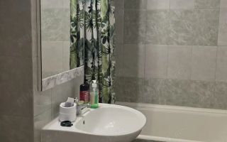 Inchiriez apartament 3 camere decomandat - Poză 5