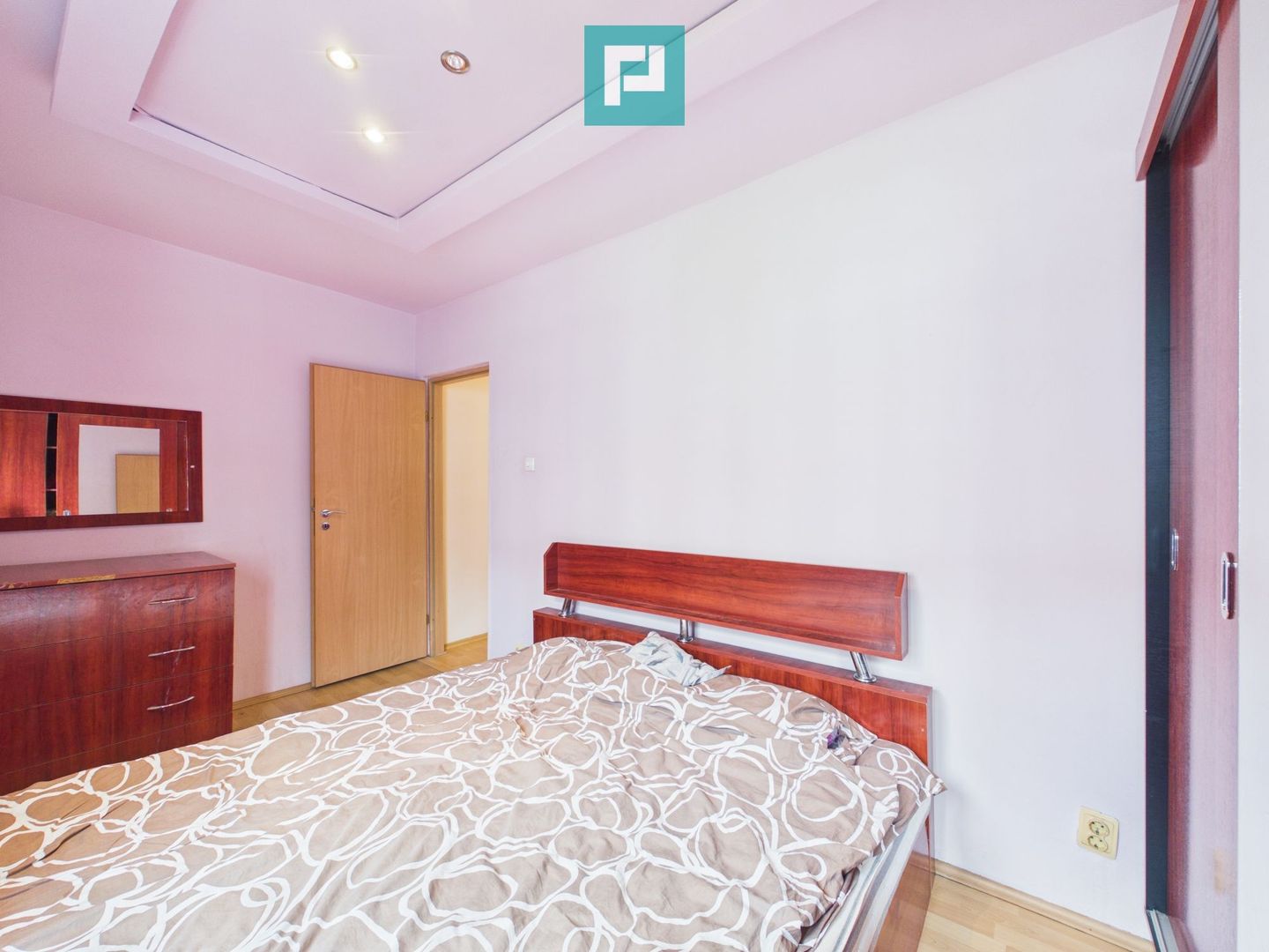 Apartament cu 3 camere în zona Spitalul Județean - Poză 3