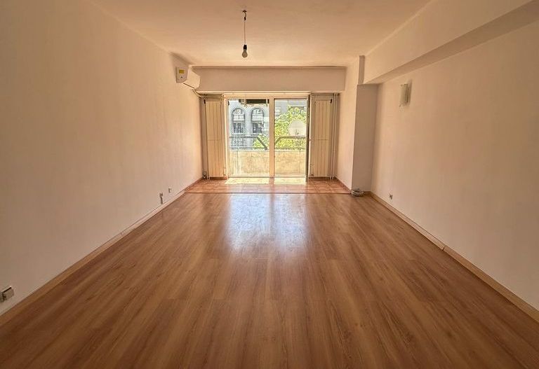 Vânzare Apartament 4 Camere Bulevardul Decebal Între Alba Iulia și Metrou Munci - Poză 2
