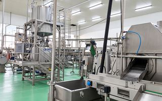 Proprietate industrială de vânzare în Caracal | Teren 18.232 mp - Poză 3