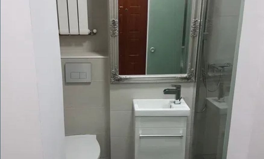 GARSONIERA BUCATARIE INCHISA, BLOC NOU, MOBILAT/UTILAT MODERN, CURAT - Poză 6
