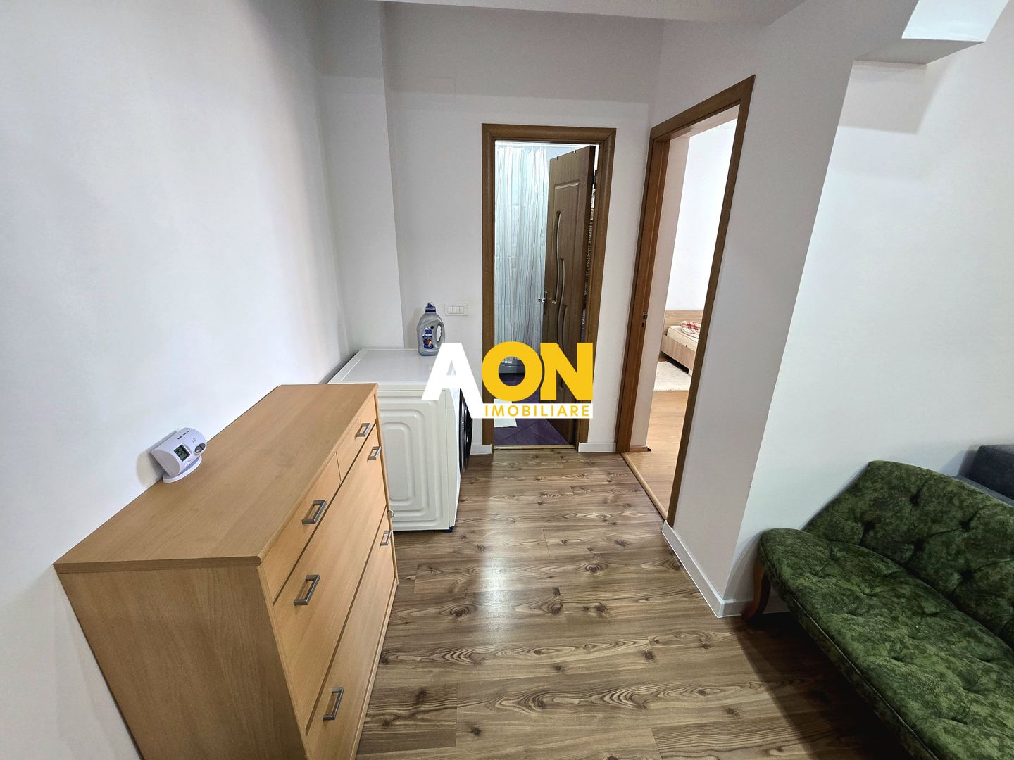 Apartament cu 3 Camere cu Garaj, Bloc Nou, Zona Centru - Poză 10