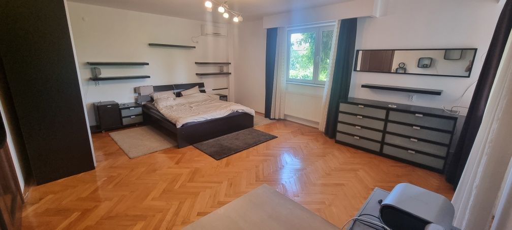 Vila spatioasa de inchiriat | Voluntari | garaj - Poză 3