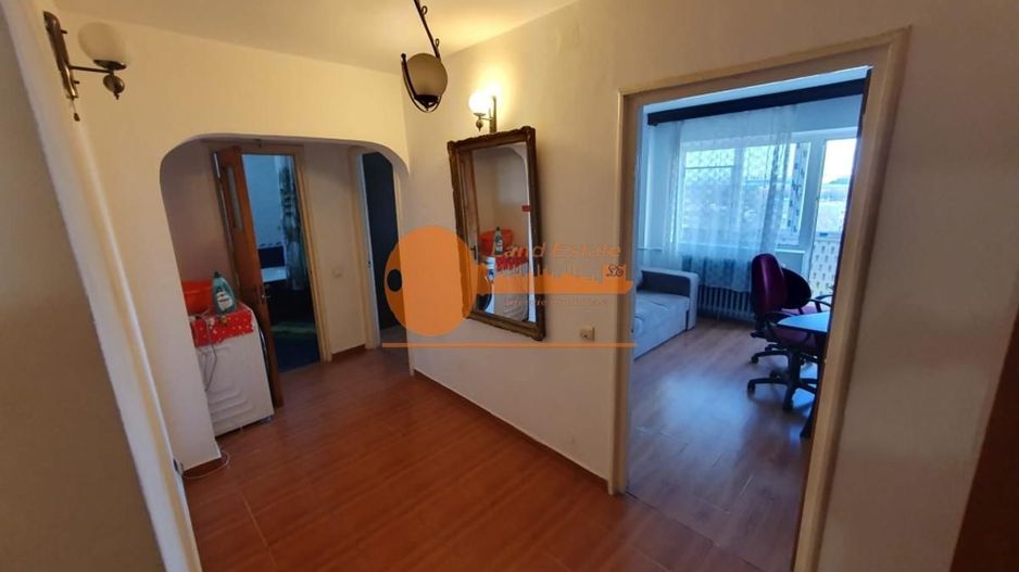 4 camere – Vedere panoramică E-S-V - Pantelimon / Vergului - Poză 13