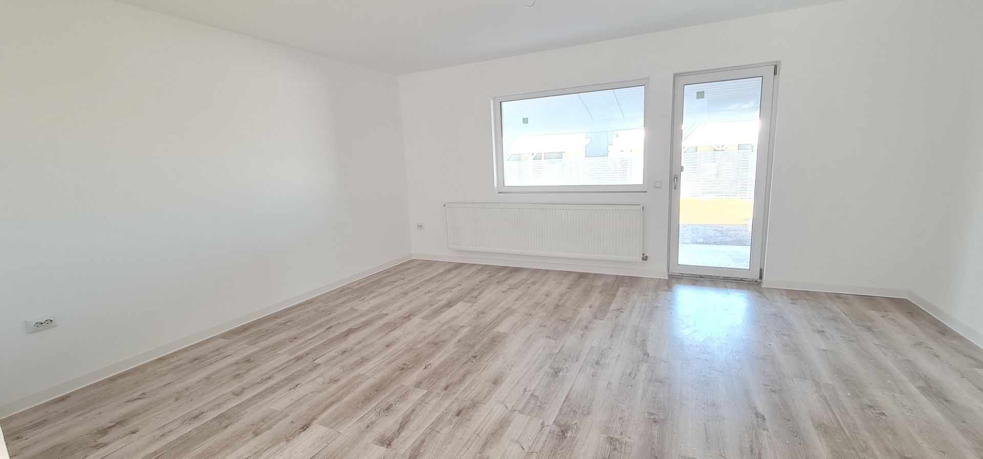 Casa finalizata intabulata in Cartier Izvor Tarlungeni Brasov - Poză 1