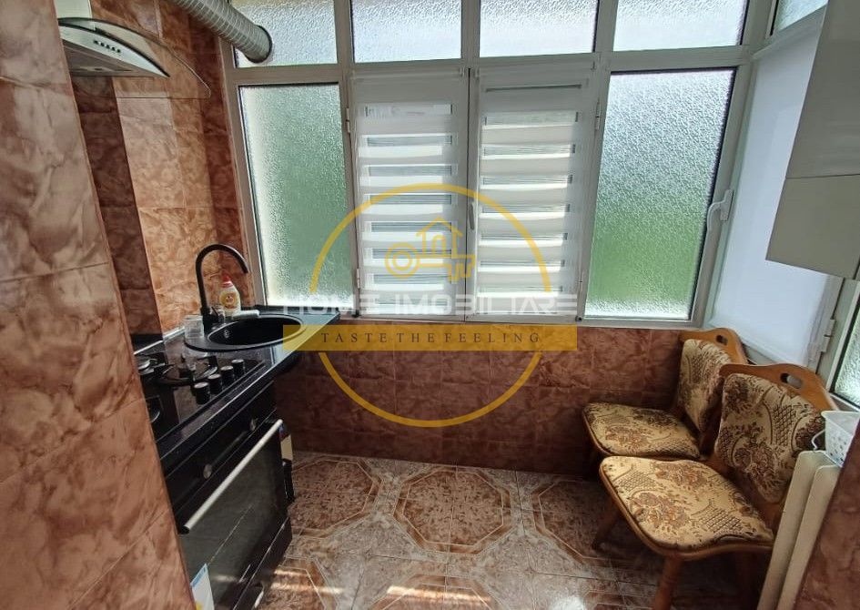 Etaj 2-Apartament 3Camere/Decomandat bloc din 1982-Zona Nicolina 1! - Poză 5