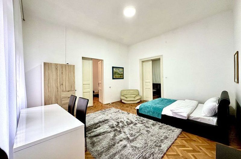 Apartament central, 4 camere - renovat - Poză 13