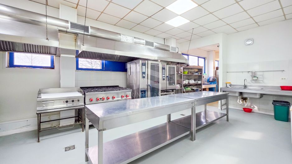 Spațiu industrial–afacere catering la cheie, teren&hală 750 mp S+P+1E - Poză 34