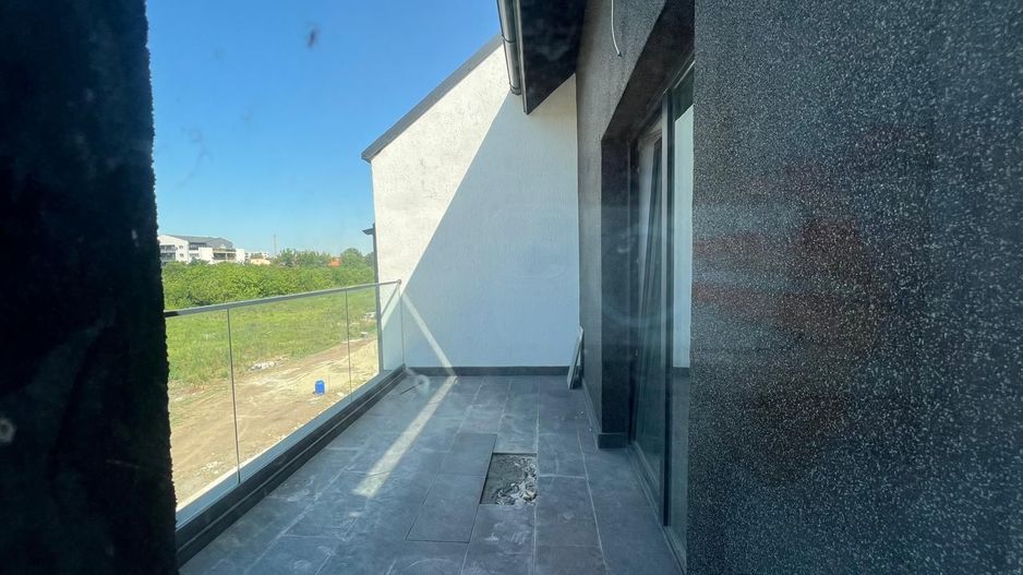 Complex modern de case înșiruite, Sector 5, București - Poză 2