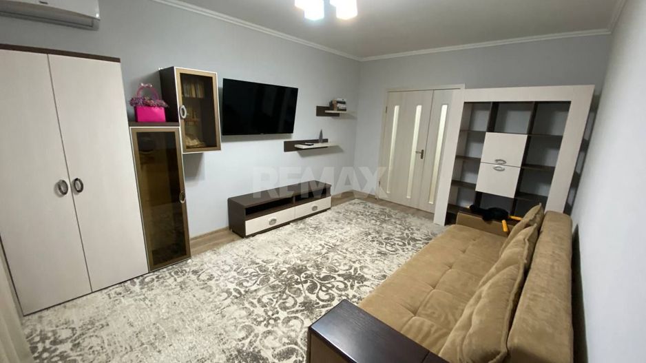 Apartament de închiriat în inima Chișinăului! - Poză 1