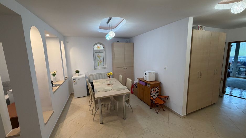 Apartament de vanzare cu 3 camere, in Alba Iulia - Poză 4