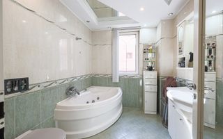 Vilă cu 6 camere–confort, intimitate și multiple utilizări - Poză 9