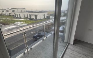 Locuință P+E modernă, 3 băi, teren generos de 323 mp - Poză 13