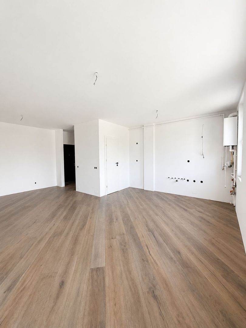 Apartament 2 camere, depozitare, etaj intermediar, balcon, garaj, boxa - Poză 2