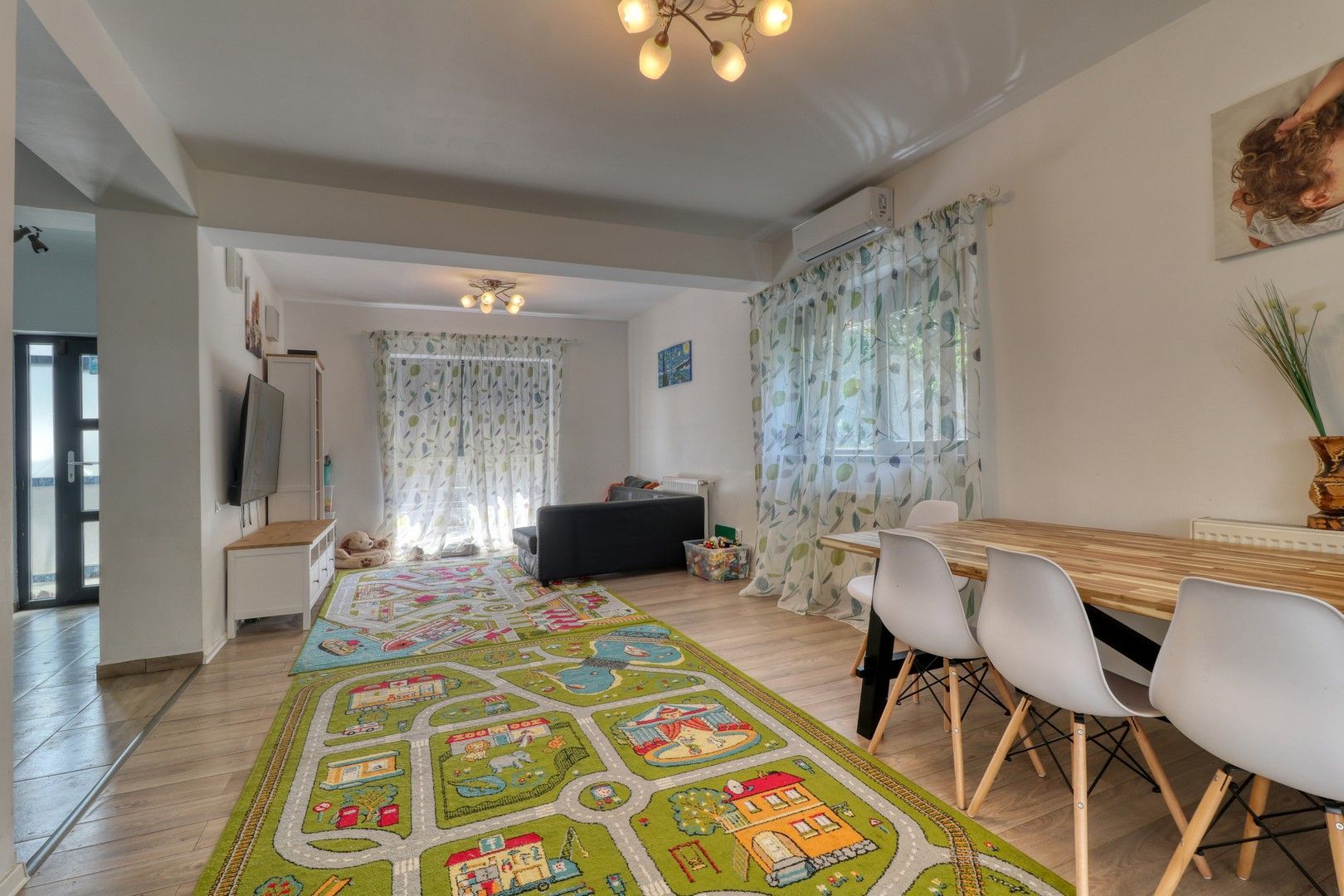 Tunari- Vilă individuală -4 camere si gradina- - Poză 10