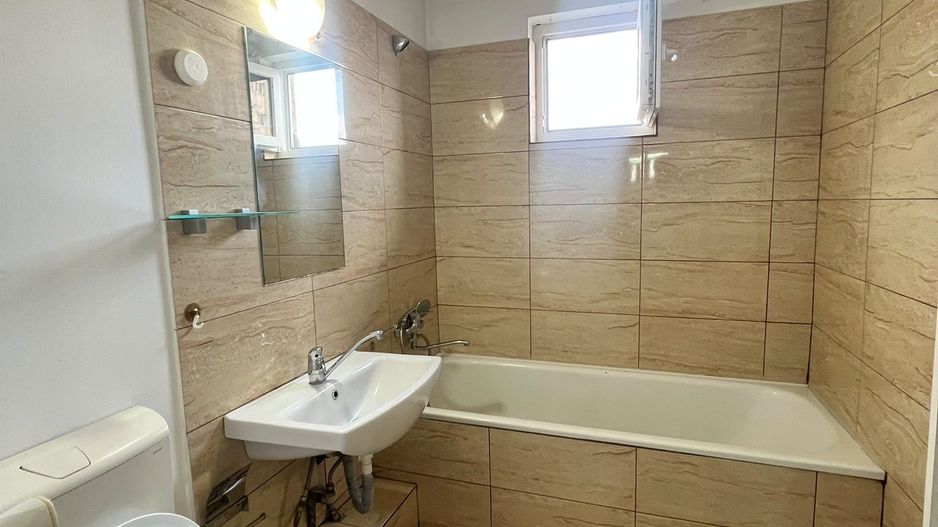 Apartament cu 3 dormitoare | 70 mp | FSEGA | Parcare - Poză 11
