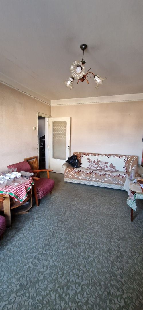 Apartament 3 camere dec 72 mp Bld. Independentei 179000 euro - Poză 8