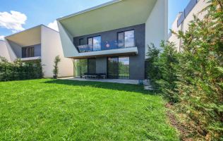 Vilă LUX de vânzare în Voluntari***360mp***4 dormitoare//piscina privata